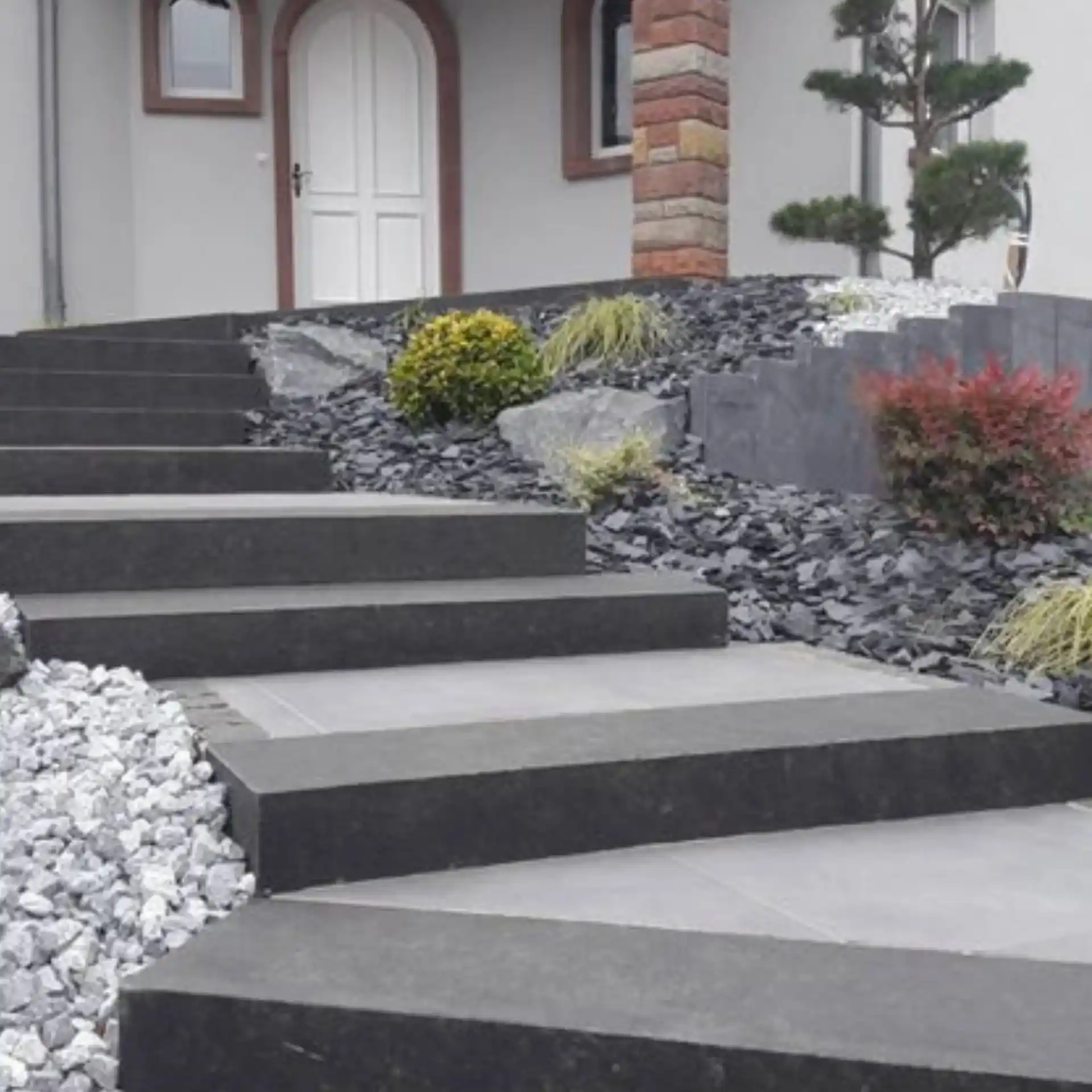 Bloc Marche Basalt