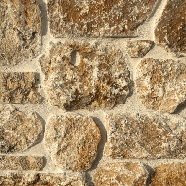 Midi Travertin Scabas